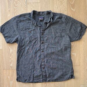 Patagonia Men's Back Step Button Down Short Sleeve Shirt Navy SzL